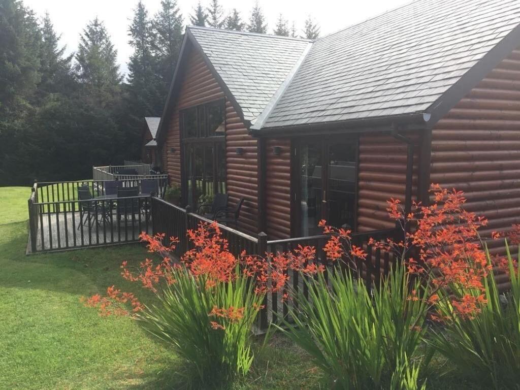 Lochside Lodge Glengoulandie Dış mekan fotoğraf